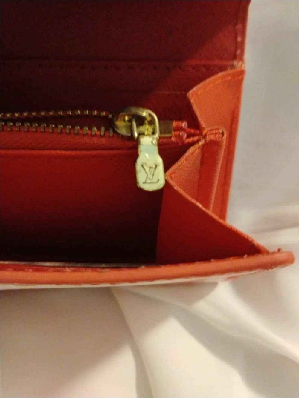 Louis Vuitton Wallet - Picture 4 of 14